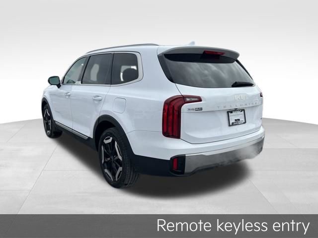 Certified 2025 Kia Telluride S image 6