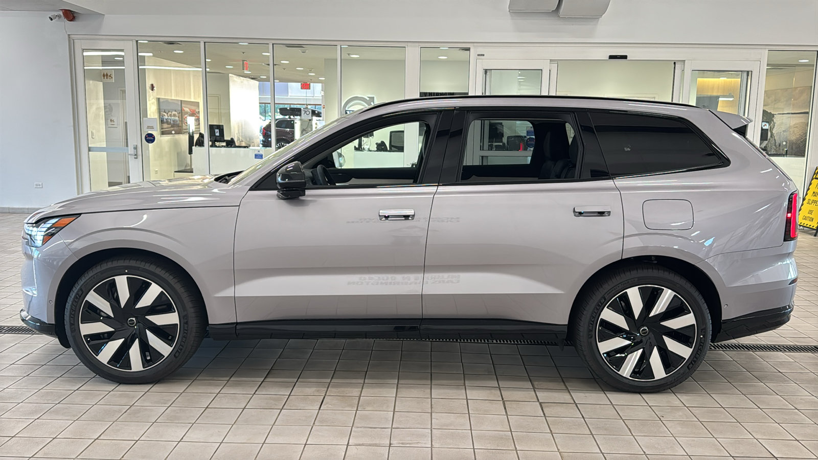 New 2026 Volvo EX90 Ultra AWD/4WD image 8