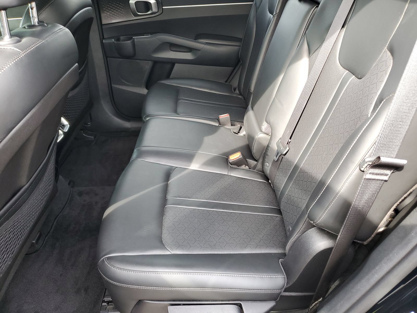 Used 2022 Kia Sorento S FWD image 12