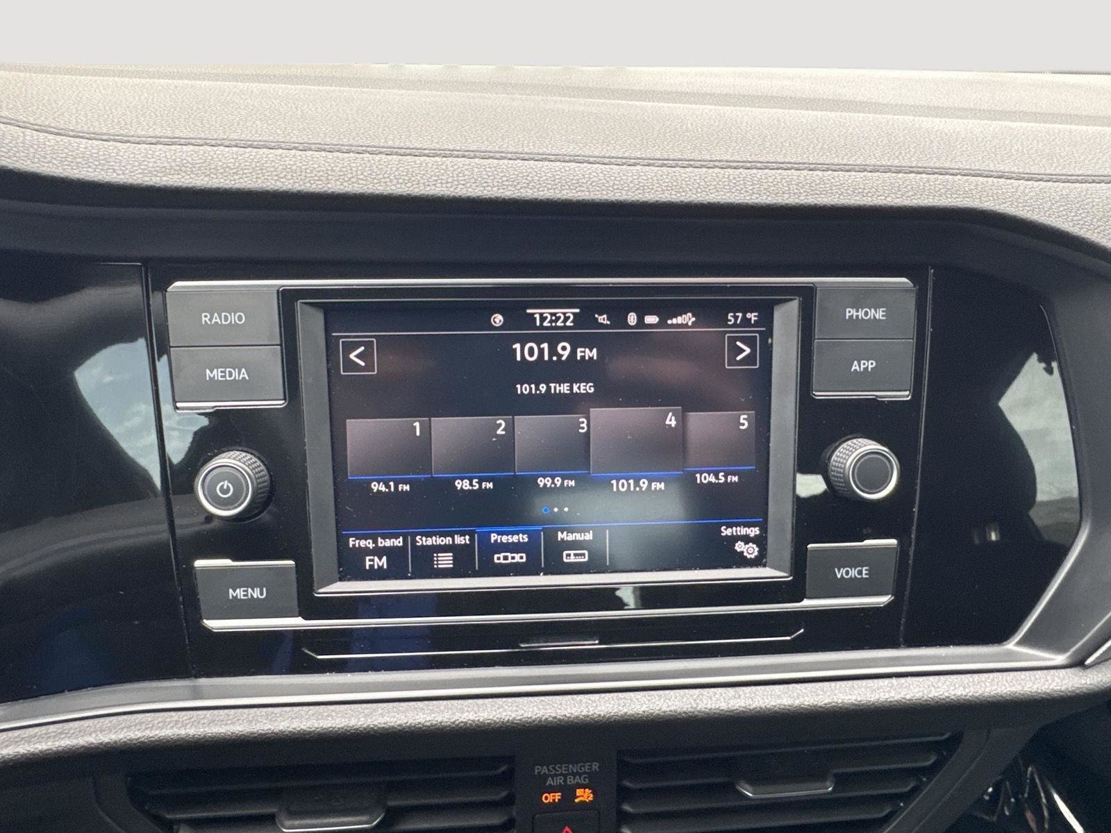 Certified 2023 Volkswagen Jetta Sport image 19