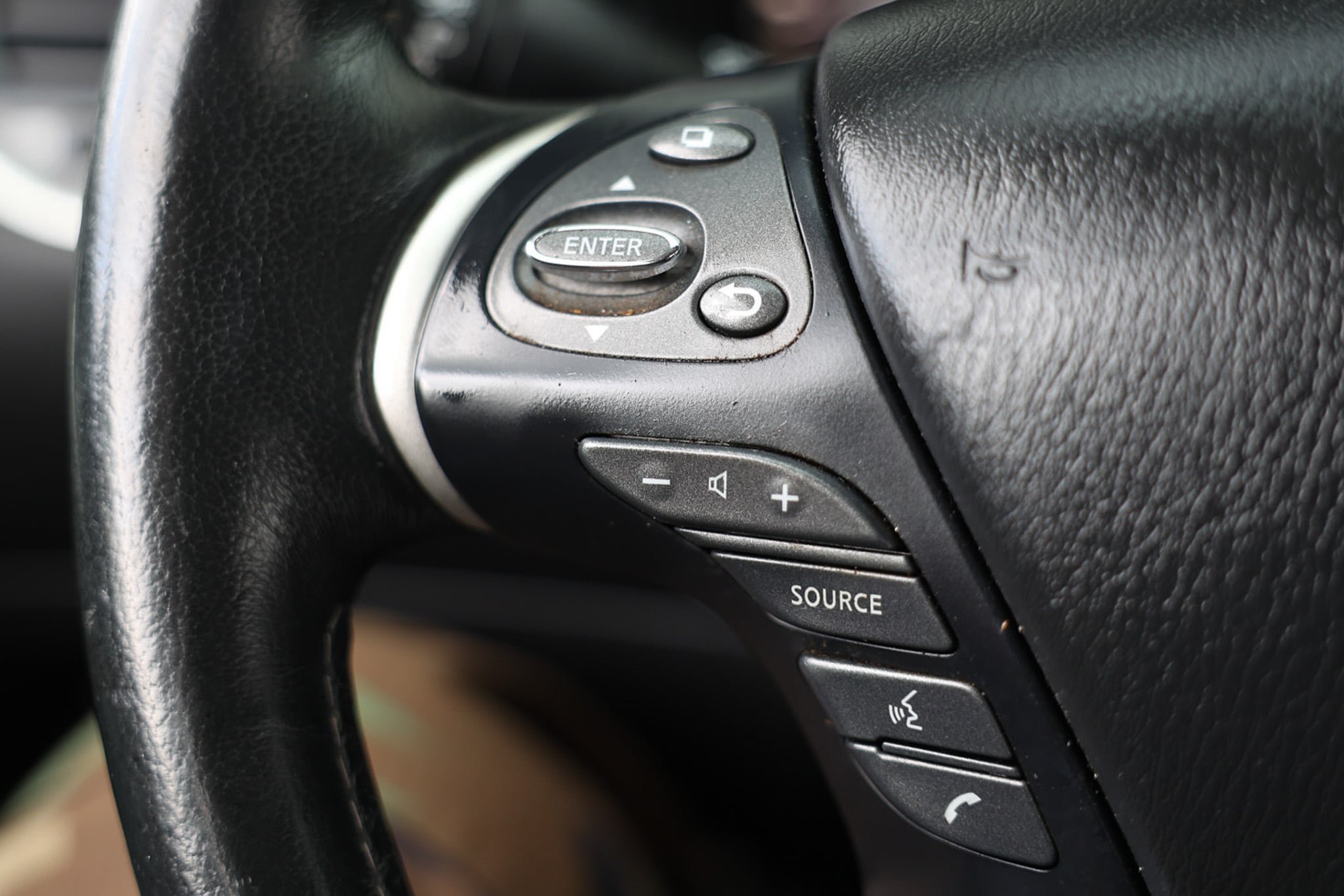 Used 2019 INFINITI QX60 Luxe w/ Essential Package FWD image 30