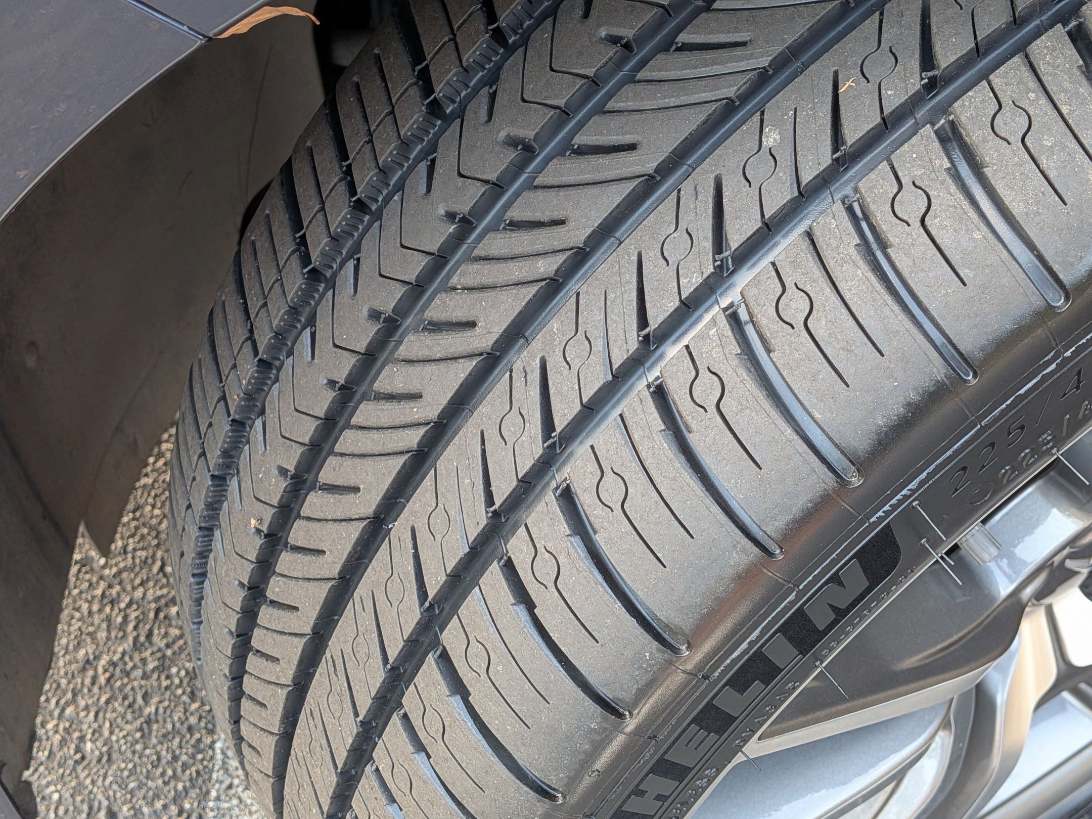 Used 2021 Genesis G70 2.0T w/ Prestige Package image 12