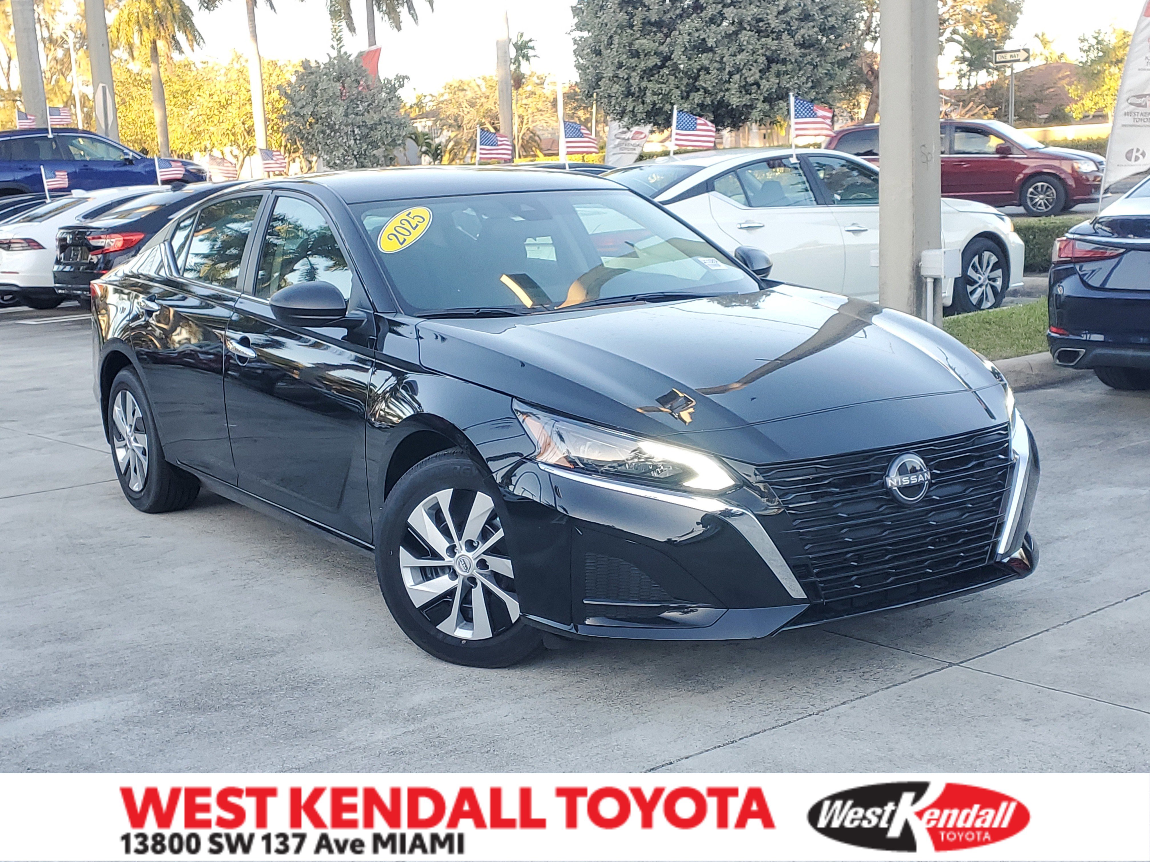 Used 2025 Nissan Altima 2.5 S image 1