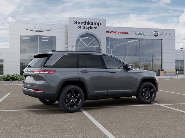 New 2027 Jeep Grand Cherokee Limited w/ Limited Altitude Package AWD/4WD image 4