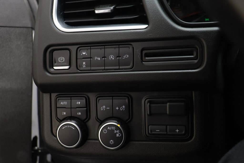 Used 2021 Chevrolet Tahoe RST w/ Luxury Package image 7