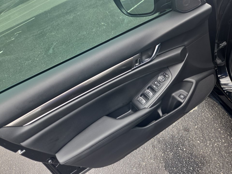 Certified 2022 Honda Accord Sport Special Edition image 32