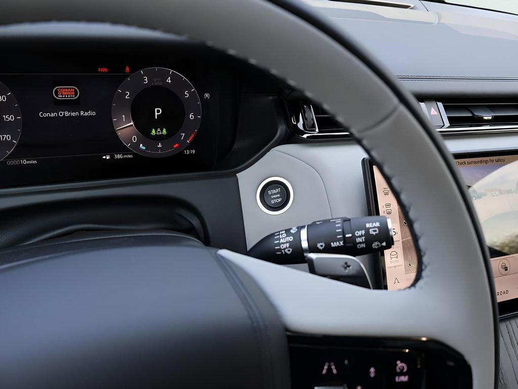 New 2026 Land Rover Range Rover Velar Dynamic SE image 29