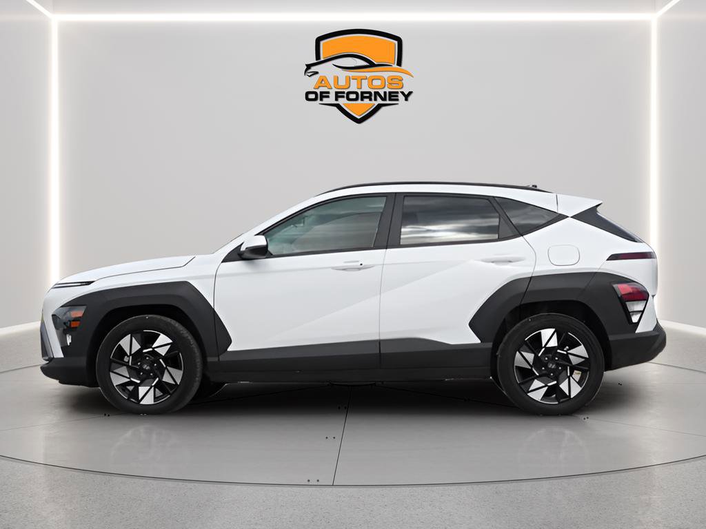 Used 2025 Hyundai Kona SEL image 2