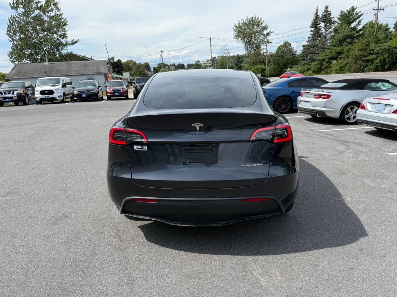 Used 2025 Tesla Model Y Long Range image 9