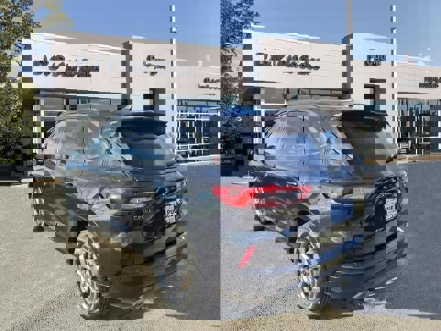 Used 2024 Ford Escape ST-Line image 3