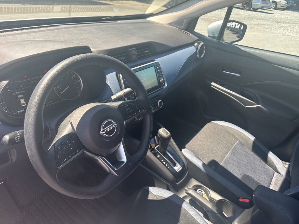 Used 2025 Nissan Versa SV w/ Trunk Package FWD image 13