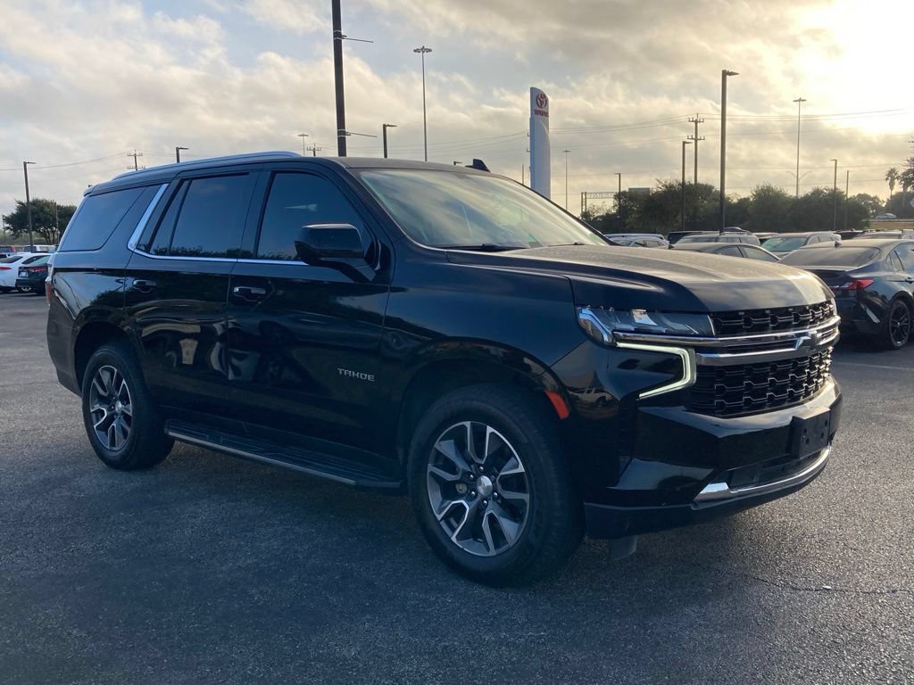 Used 2021 Chevrolet Tahoe LS RWD image 3
