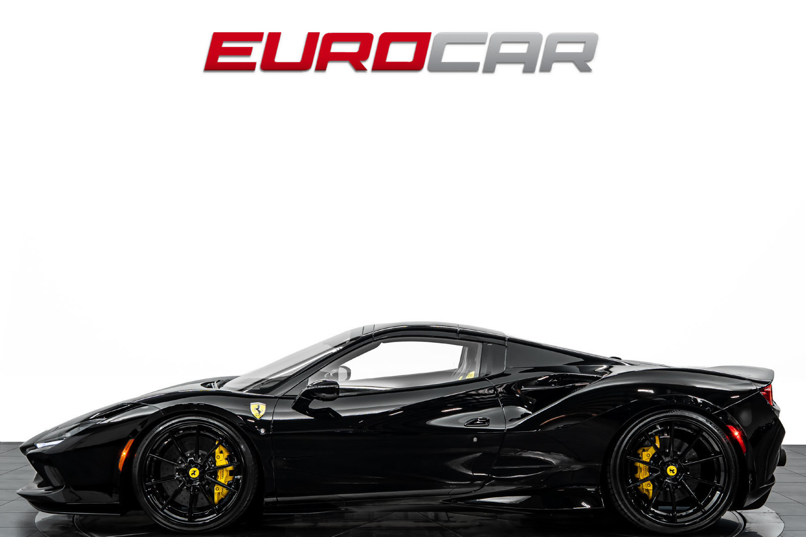 Used 2022 Ferrari F8 Tributo RWD image 3
