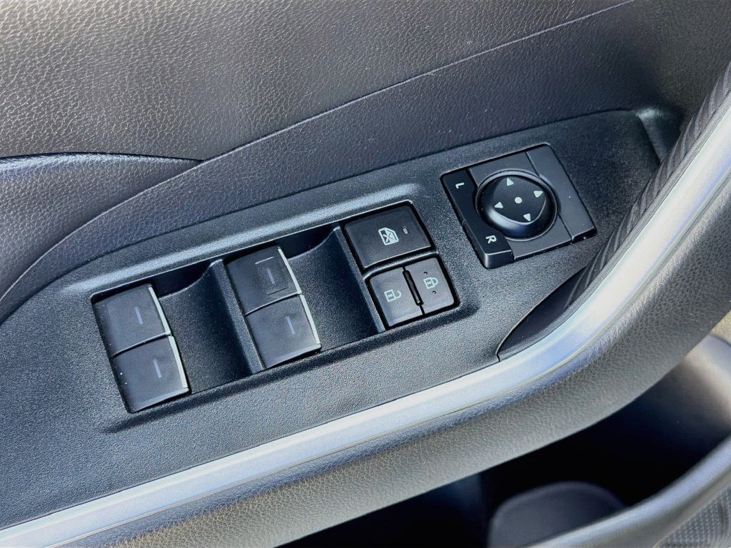 Used 2023 Toyota RAV4 XLE AWD/4WD image 16