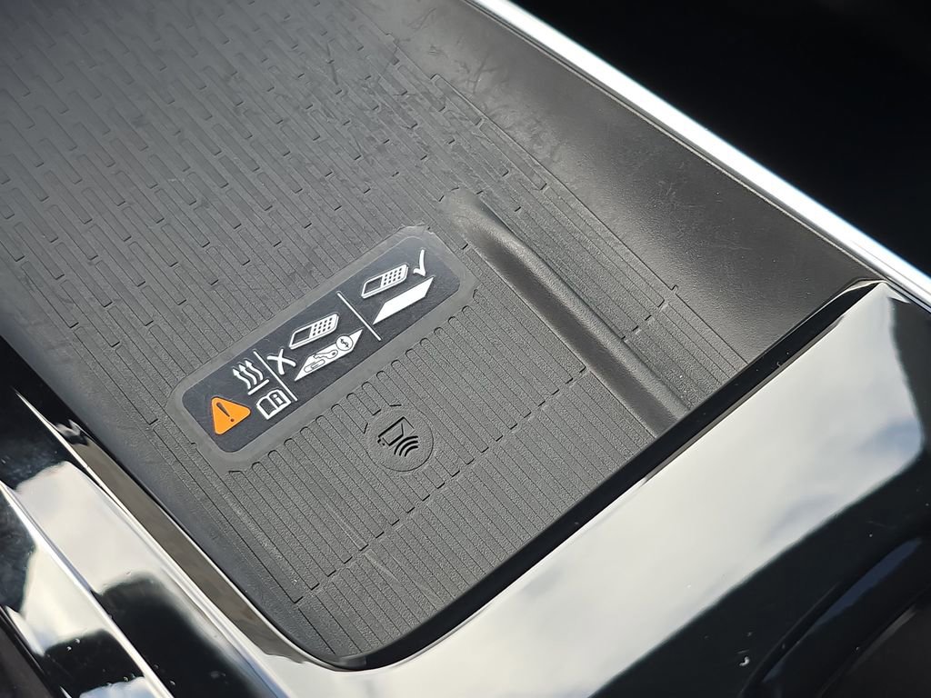 Used 2025 Buick Enclave Sport Touring image 25