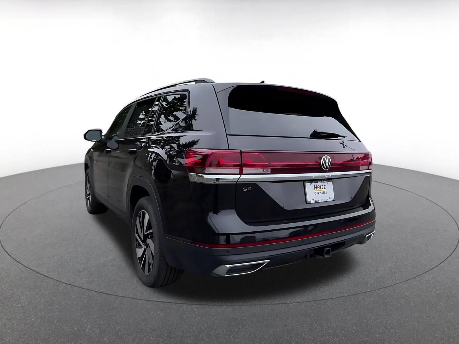 Used 2026 Volkswagen Atlas SE FWD image 11