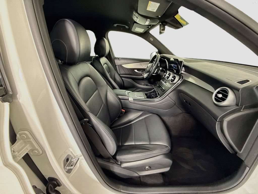 Used 2021 Mercedes-Benz GLC 300 image 20