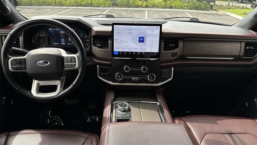 Used 2023 Ford Expedition Limited image 15
