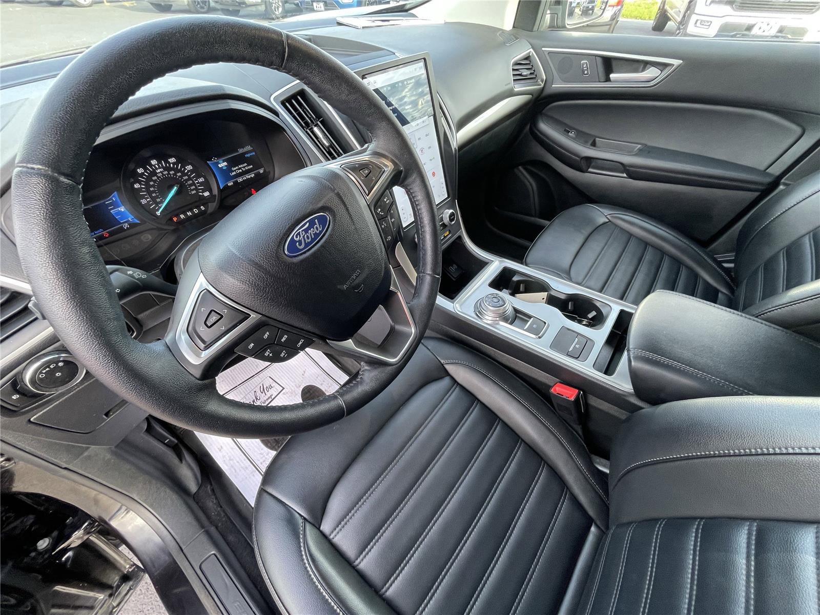 Used 2024 Ford Edge SEL w/ Convenience Package image 17