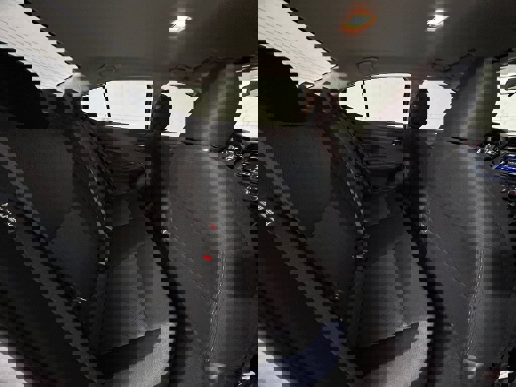 Used 2025 Nissan Versa SV w/ Trunk Package image 17