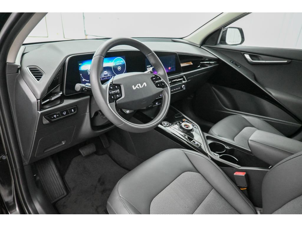 Certified 2025 Kia Niro Wind w/ Wind Preserve Package image 32
