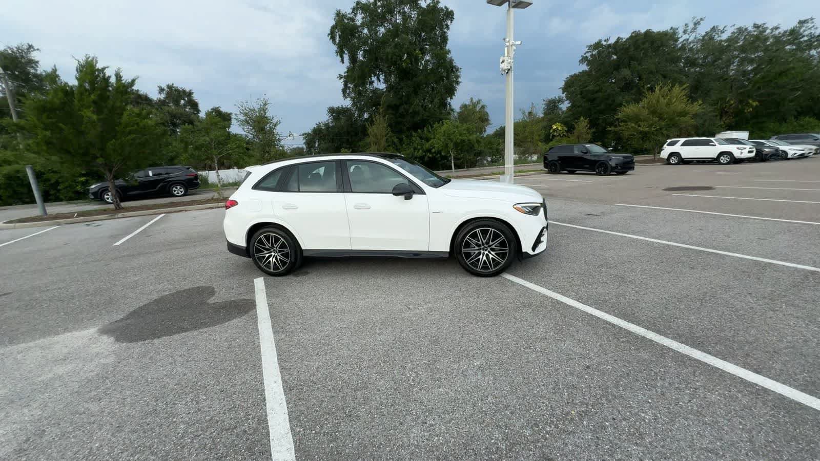 Used 2025 Mercedes-Benz GLC 43 AMG 4MATIC image 9