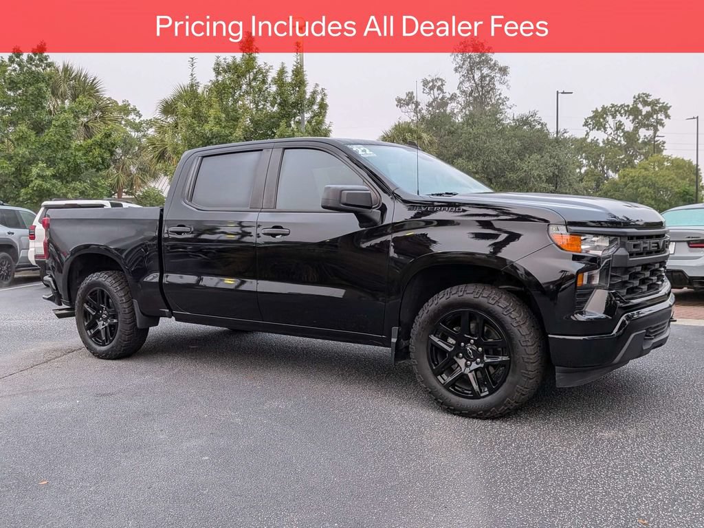 Used 2022 Chevrolet Silverado 1500 Custom w/ LPO, Dark Essentials Package RWD image 2