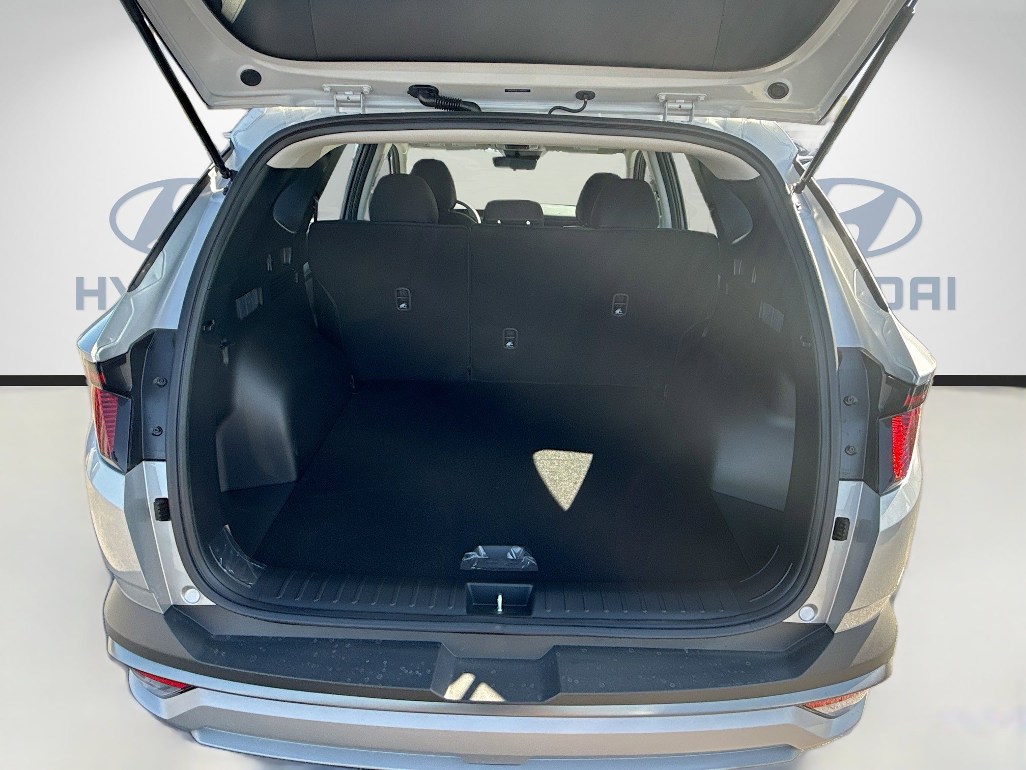 New 2026 Hyundai Tucson SE image 18