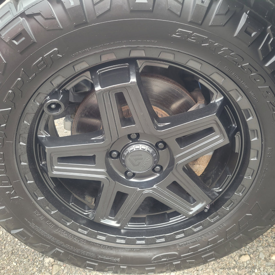 Used 2020 Land Rover Defender 110 S image 40