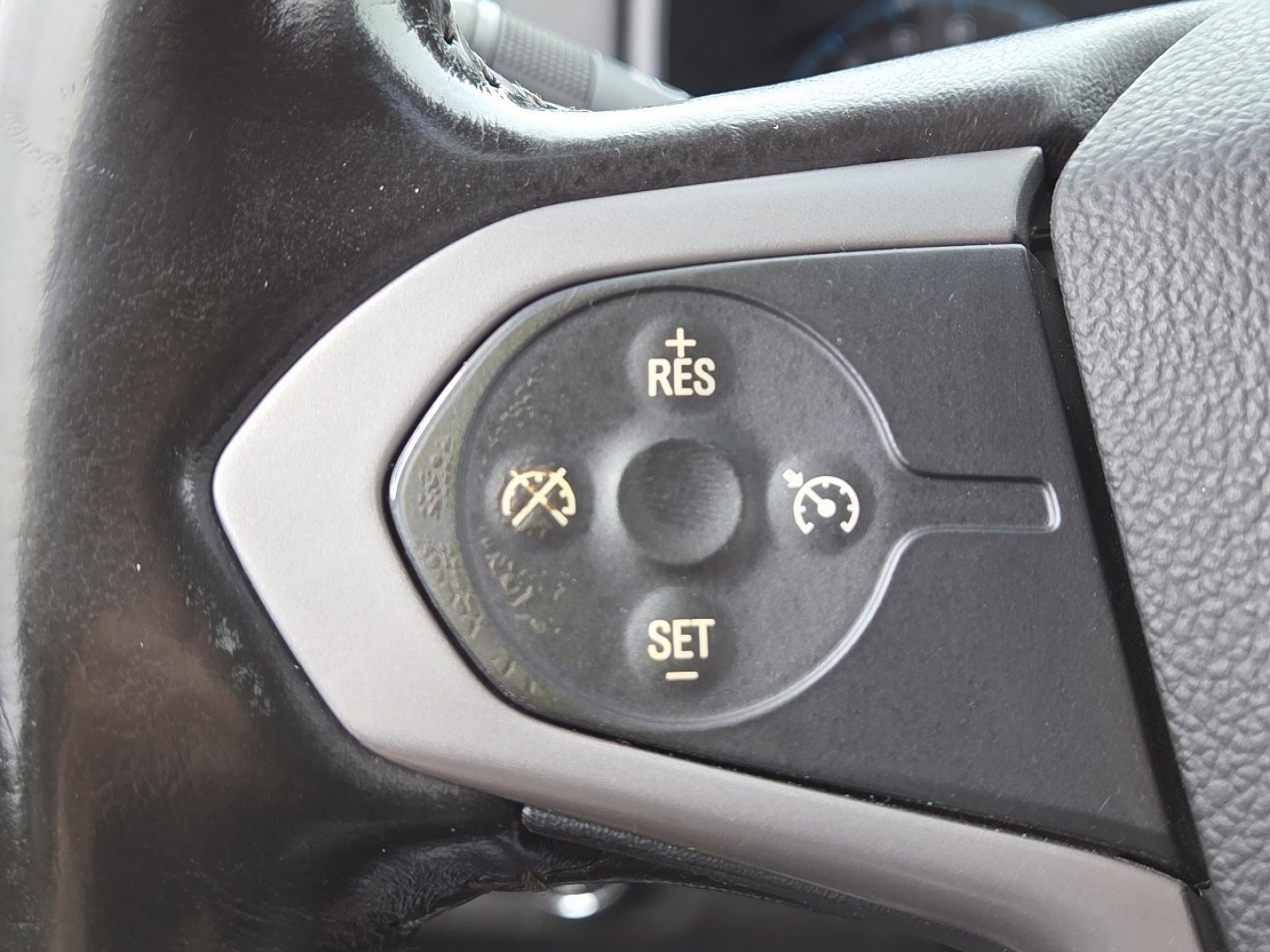 Used 2020 Chevrolet Colorado LT w/ LT Convenience Package AWD/4WD image 4