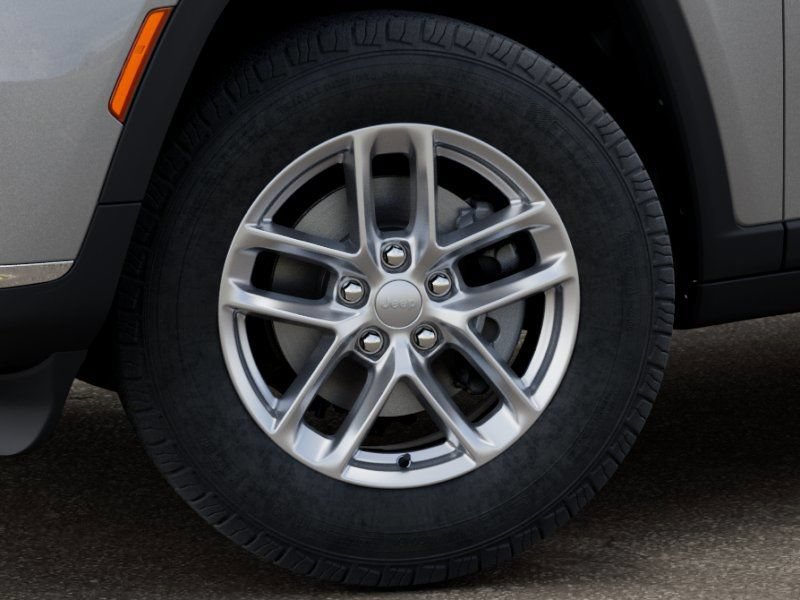 New 2026 Jeep Grand Cherokee L Laredo AWD/4WD image 8