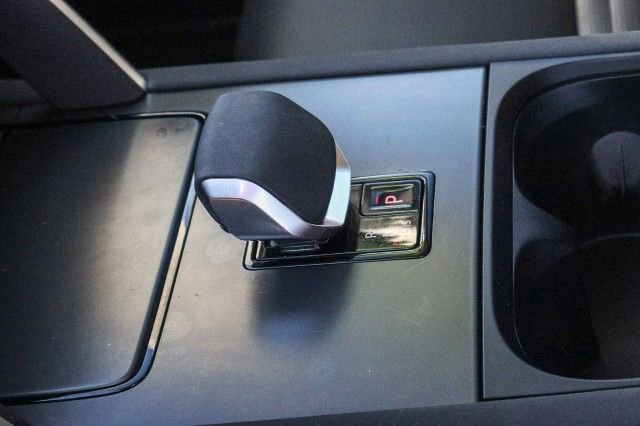 Certified 2024 Land Rover Discovery Sport S image 20