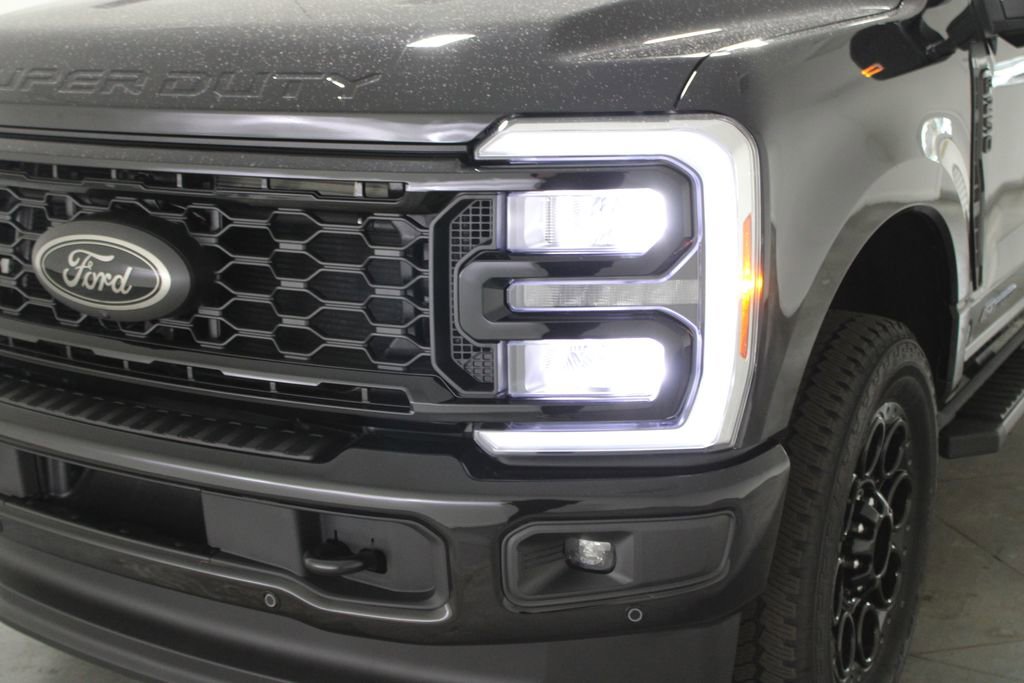 New 2025 Ford F250 Lariat w/ Lariat Ultimate Package image 64