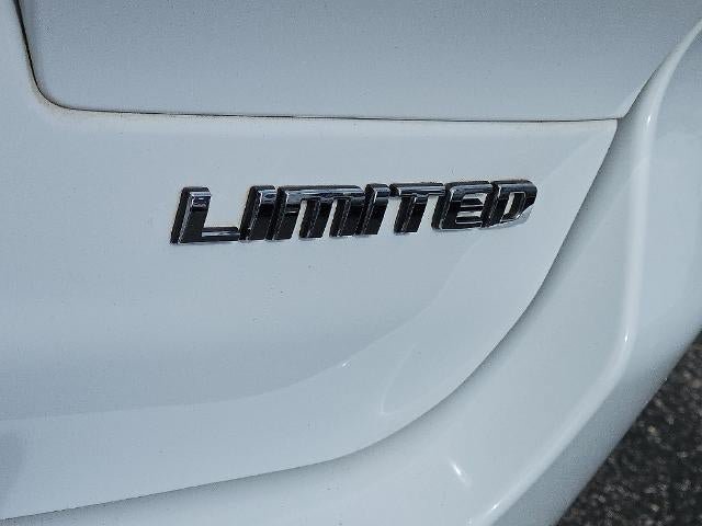 Used 2022 Jeep Grand Cherokee L Limited RWD image 15