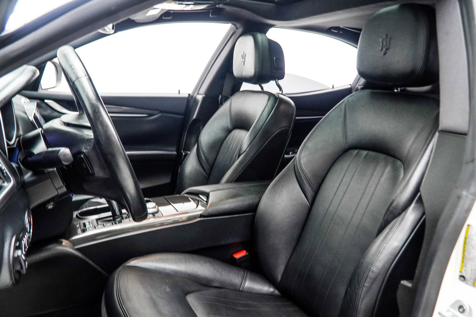 Used 2019 Maserati Ghibli S Q4 AWD/4WD image 37