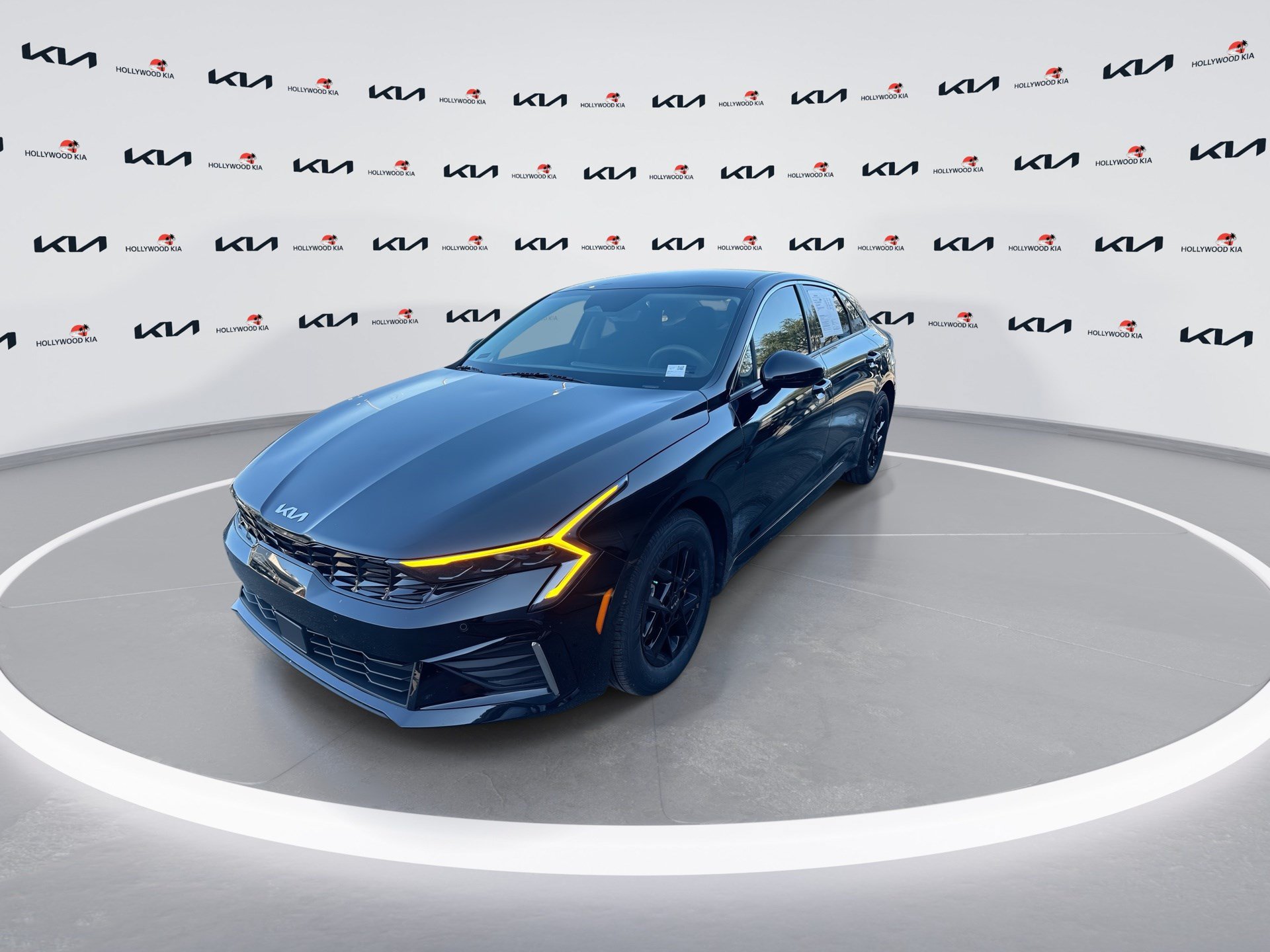 Certified 2025 Kia K5 LXS FWD image 4