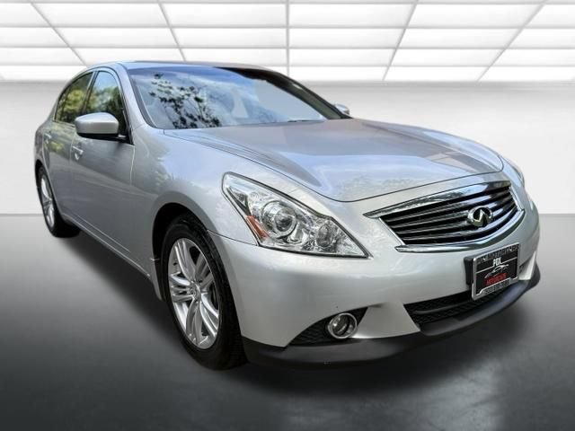 Used 2013 INFINITI G37 Journey w/ Premium Pkg RWD image 8