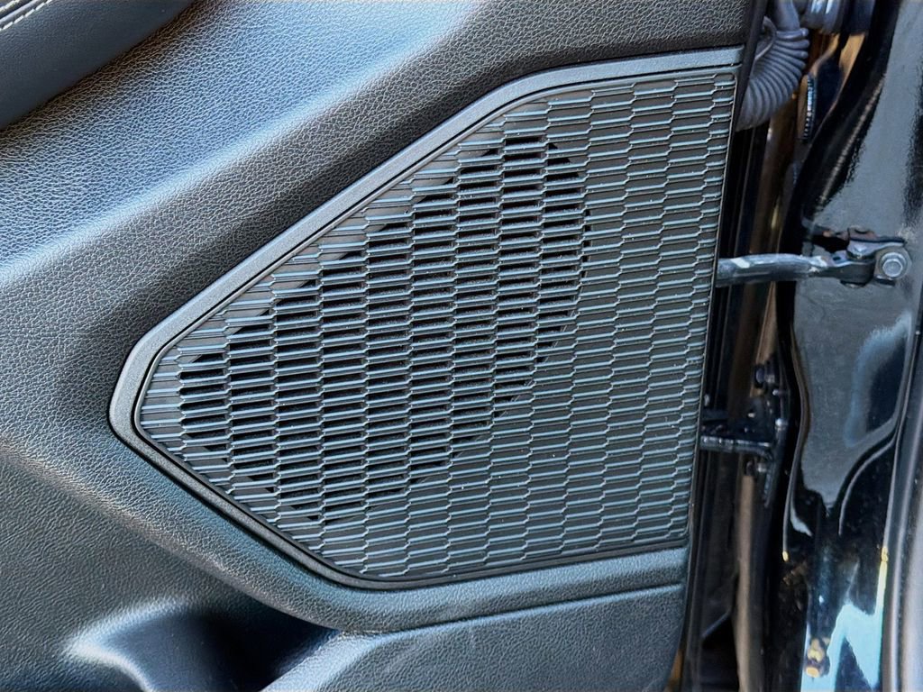 Used 2024 Jeep Grand Cherokee L Limited w/ Luxury Tech Group II image 26