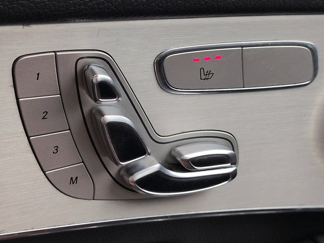 Used 2019 Mercedes-Benz GLC 300 image 23