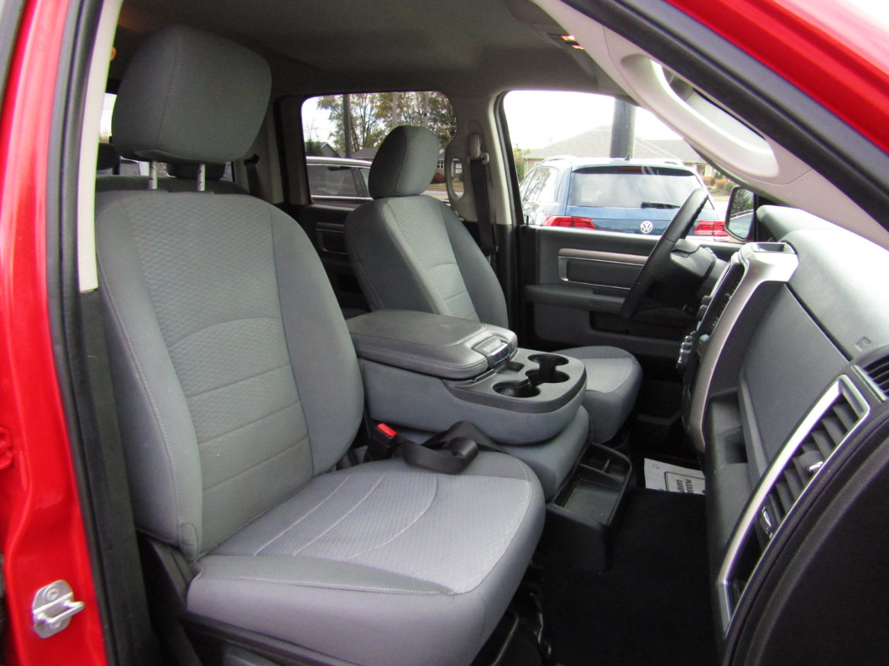 Used 2019 RAM 1500 Classic SLT image 27