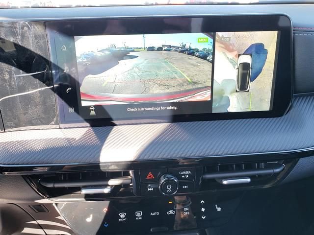 New 2026 Nissan Kicks SR w/ Cold Weather Package image 19