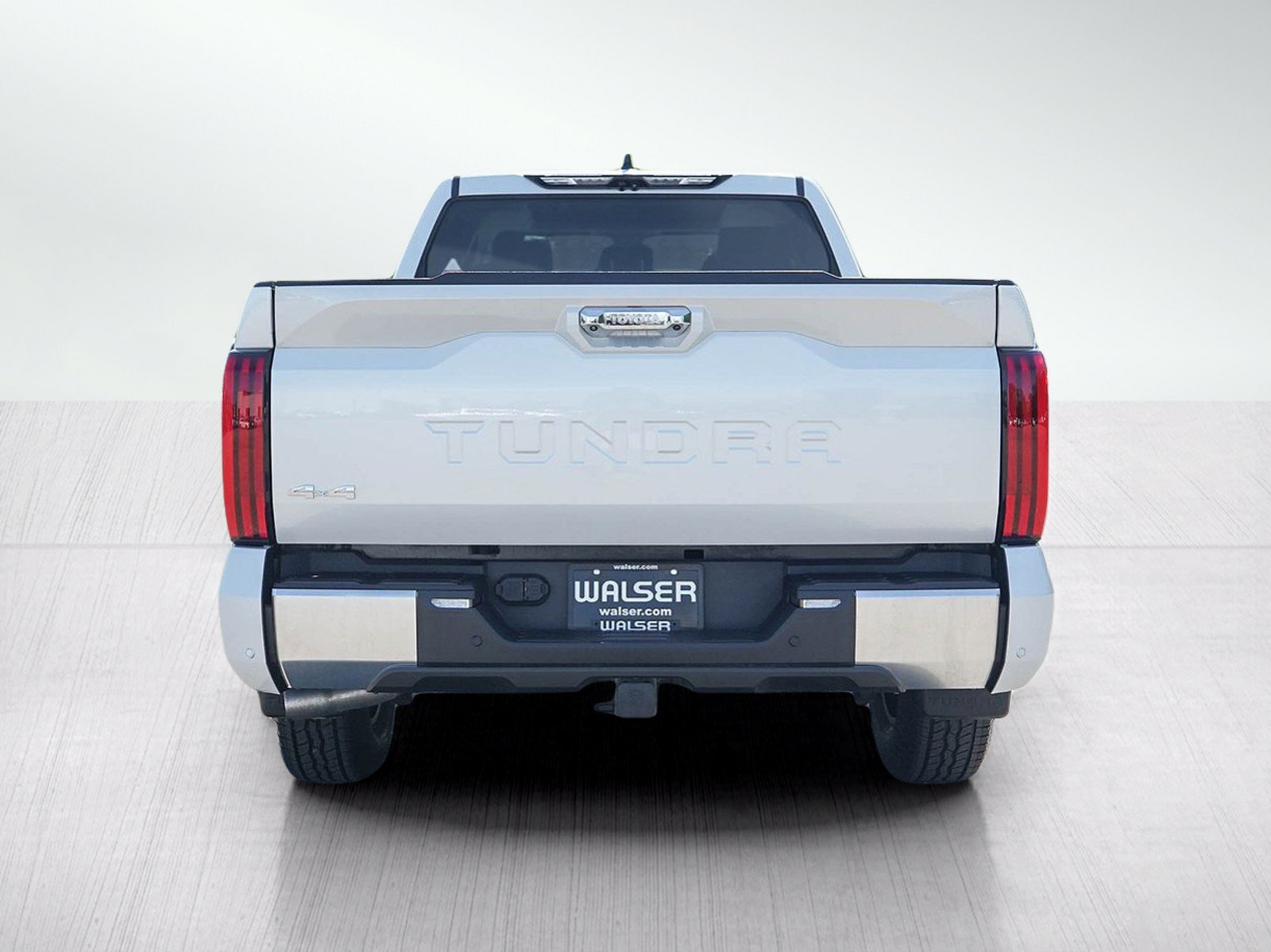Used 2022 Toyota Tundra Limited AWD/4WD image 4