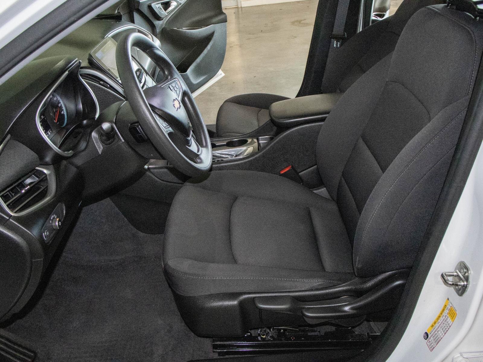 Used 2020 Chevrolet Malibu LS w/ LPO, Convenience Package 2 image 7