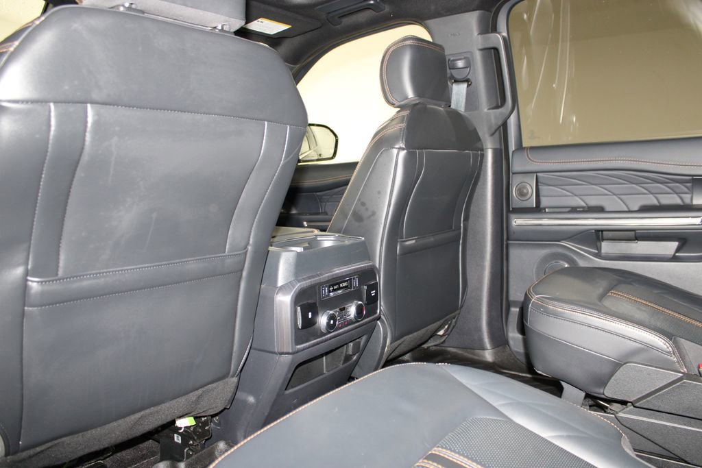Used 2022 Ford Expedition Max Platinum AWD/4WD image 29