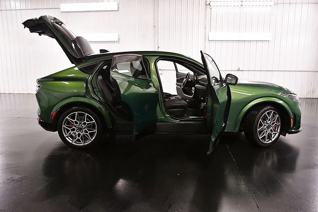 Used 2024 Ford Mustang Mach-E GT AWD/4WD image 32