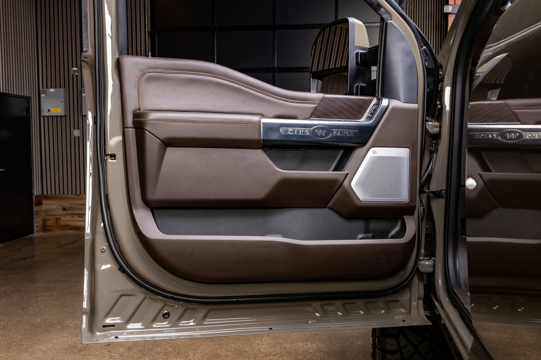 Used 2026 Ford F250 King Ranch w/ Chrome Package image 34