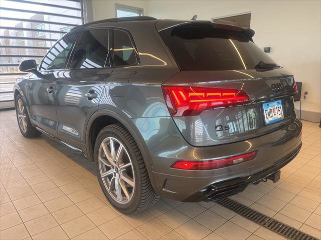 Certified 2025 Audi Q5 e Prestige image 4