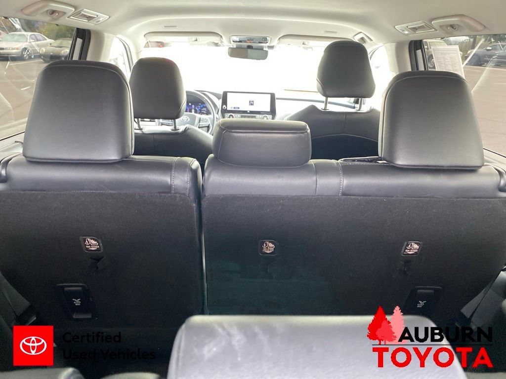 Certified 2024 Toyota Grand Highlander AWD image 15