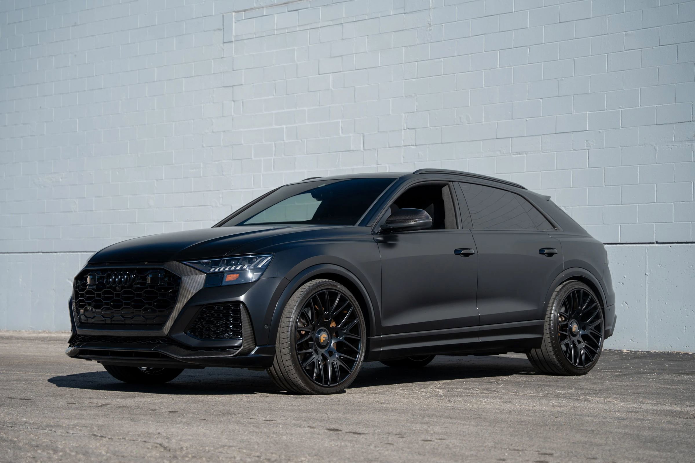 Used 2022 Audi RS Q8 w/ Carbon Optic Package image 6