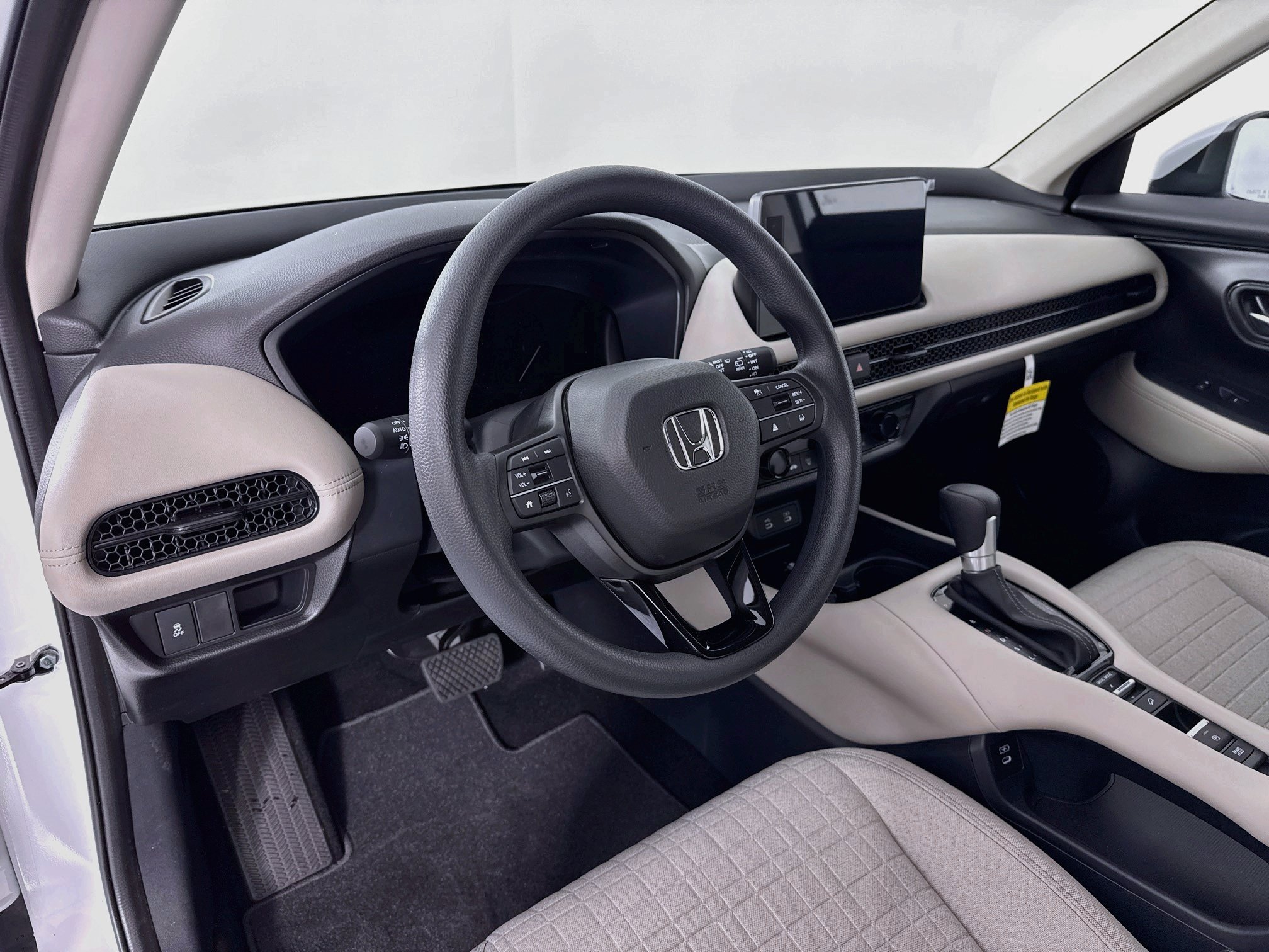 New 2027 Honda HR-V LX image 9